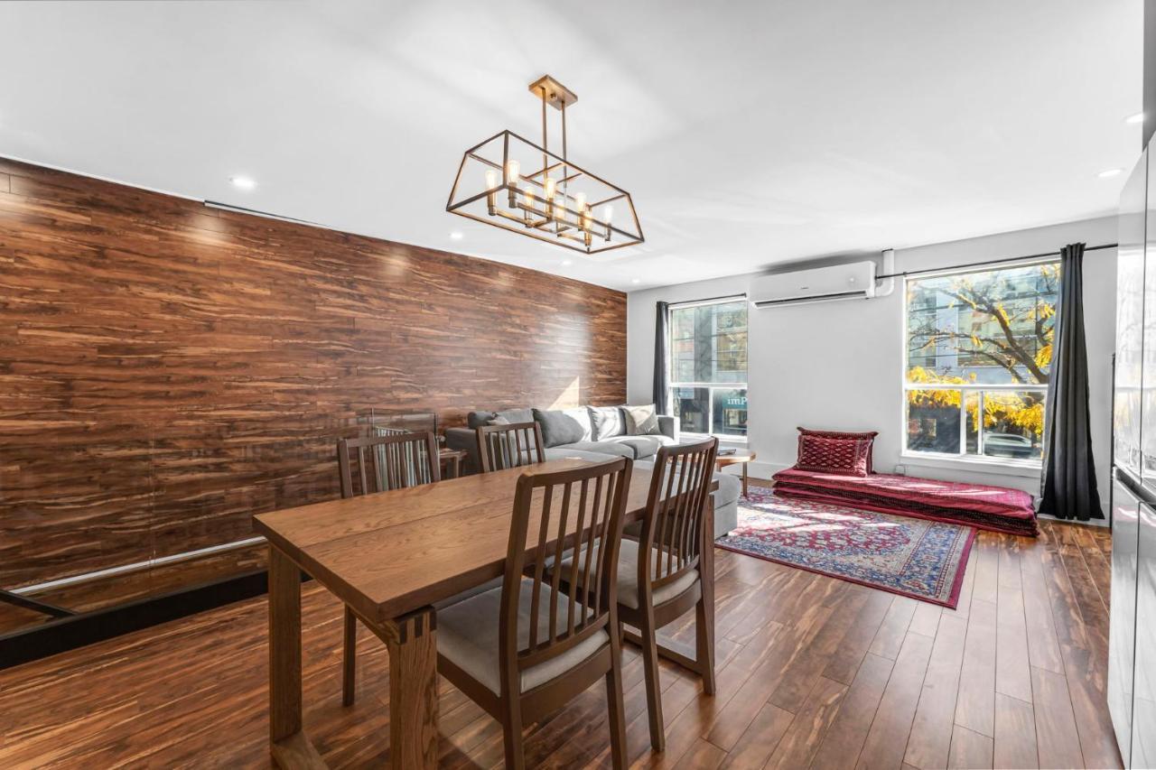 Amazing Fully Renovated Apartment On Queen St. Торонто Экстерьер фото