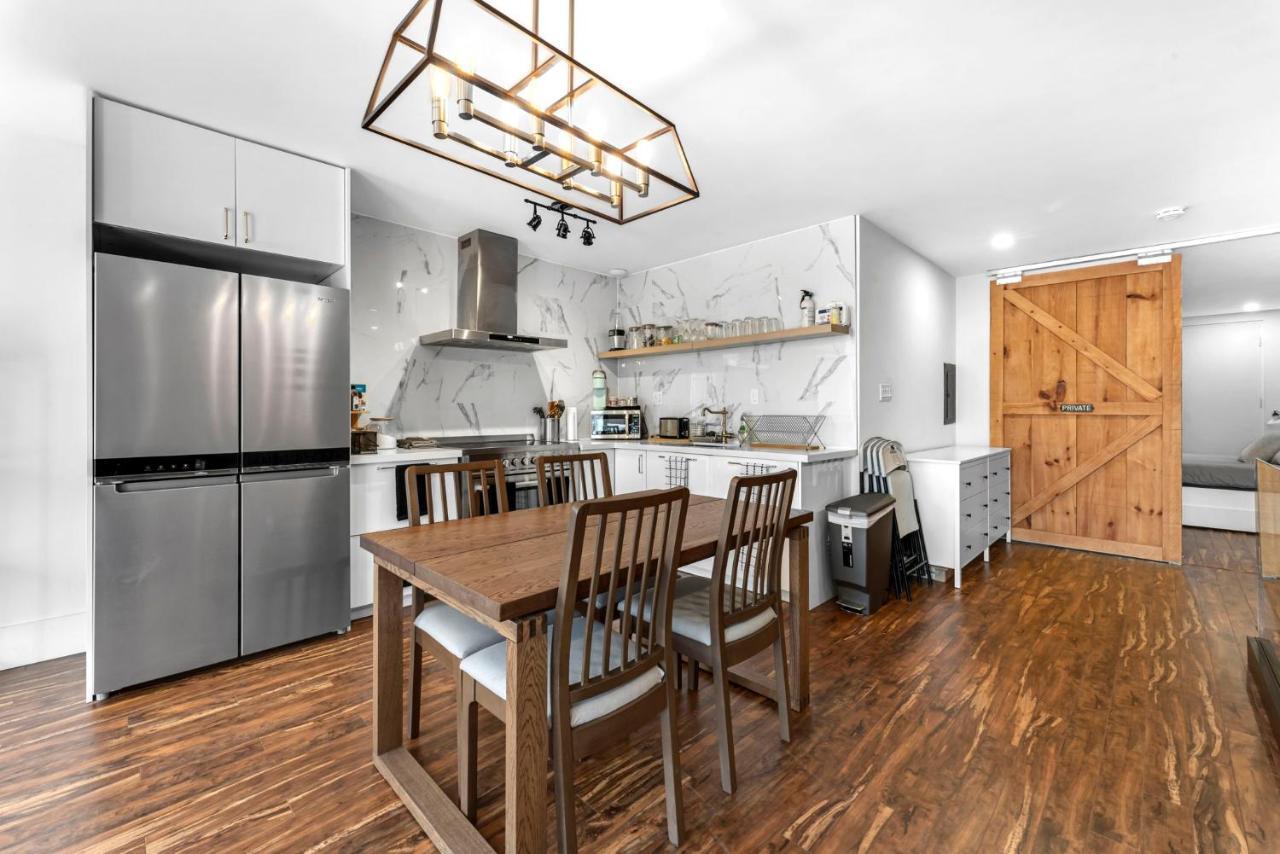Amazing Fully Renovated Apartment On Queen St. Торонто Экстерьер фото